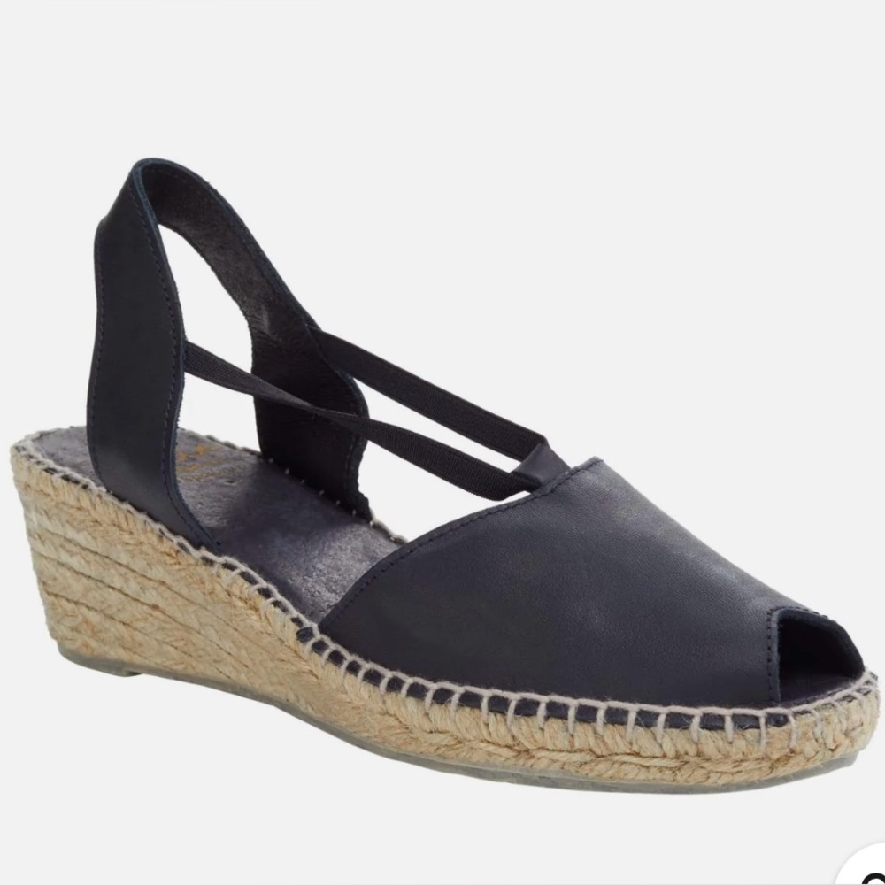 Andre' Assous Spain Dainty Leather Espadrille w/woven jute Wedge Sandal 8
